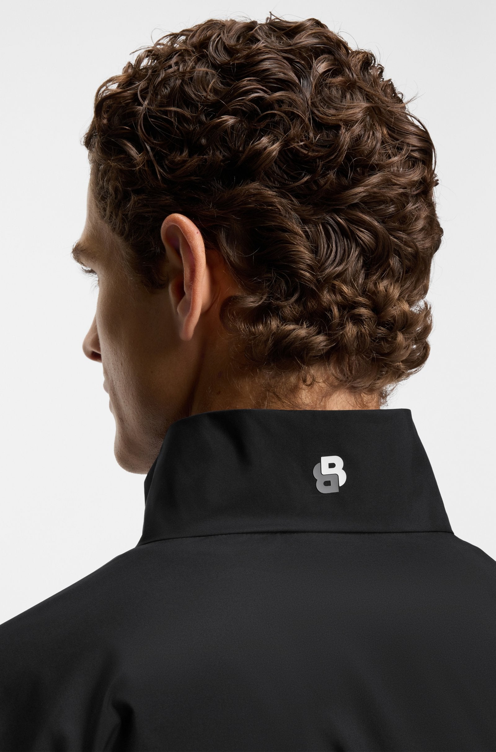 Hugo Boss chándal activo de dos piezas repelente al agua con cremalleras en los bajos